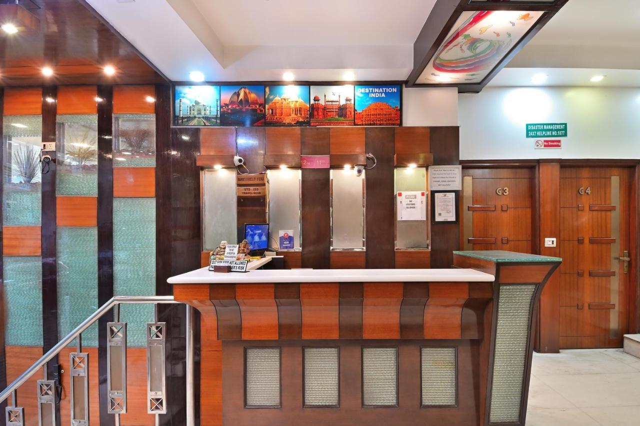 Hotel Aster Inn New Delhi Экстерьер фото