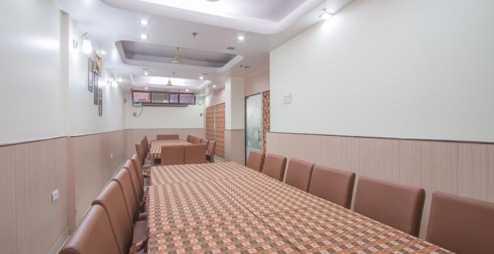 Hotel Aster Inn New Delhi Экстерьер фото